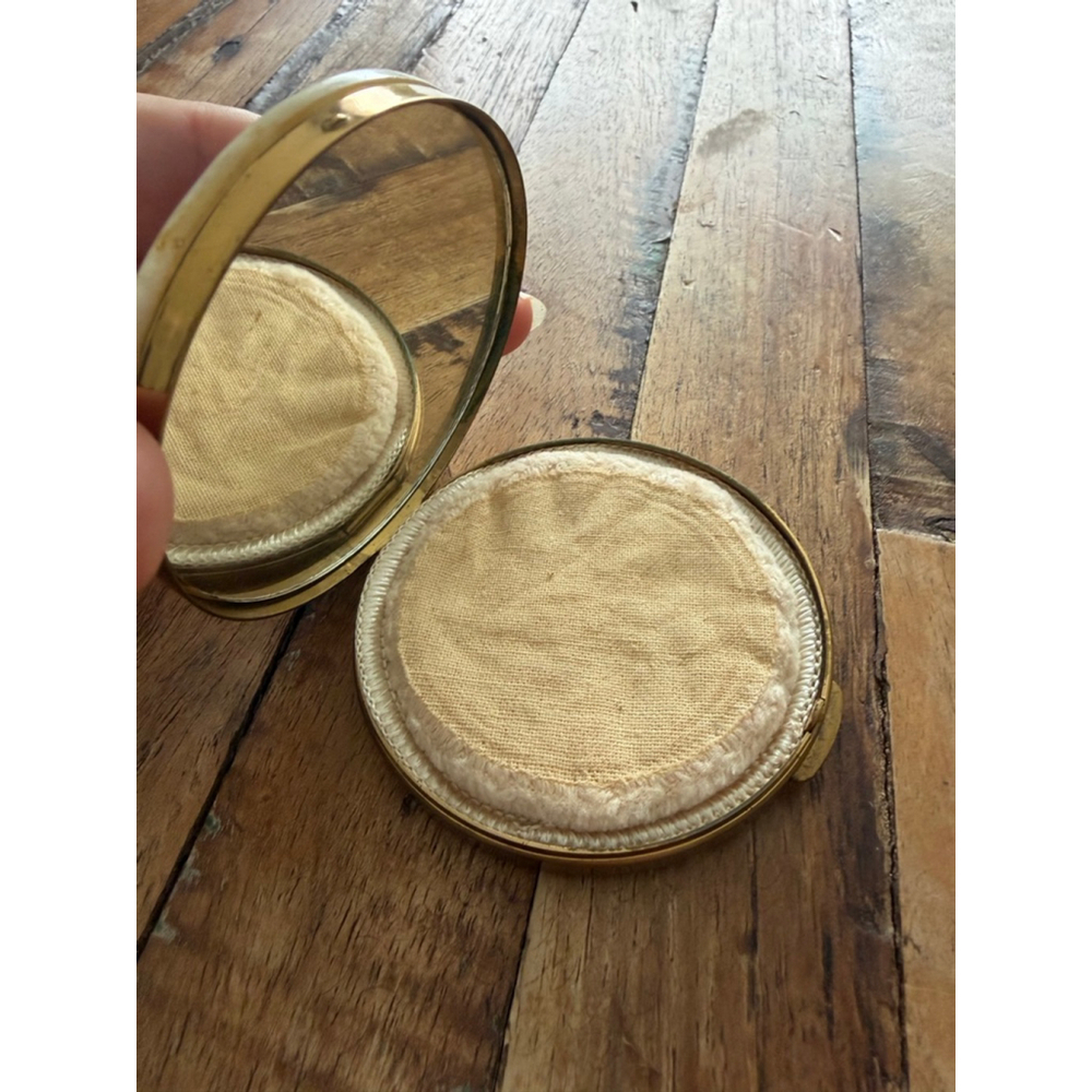 Women's vintage Gold and White mother of pearl Compact Mirror powder puff - Picture 3 of 7